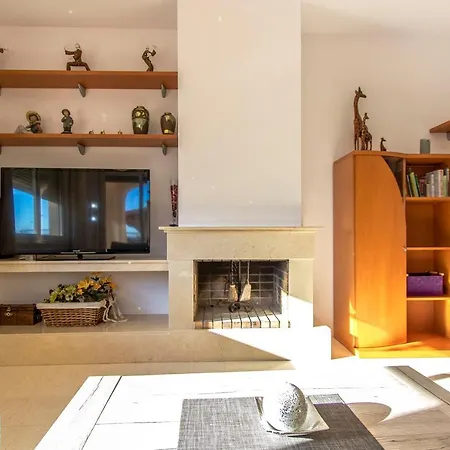 Casa Montse Barà