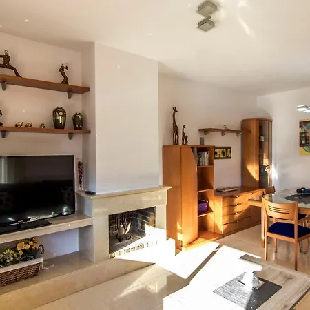 Semesterbostad Casa Montse Bara