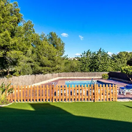 Semesterbostad Casa Montse Bara *
