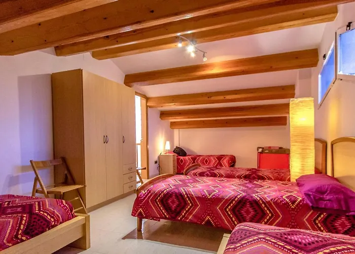 Casa Montse Barà Casa de Férias *