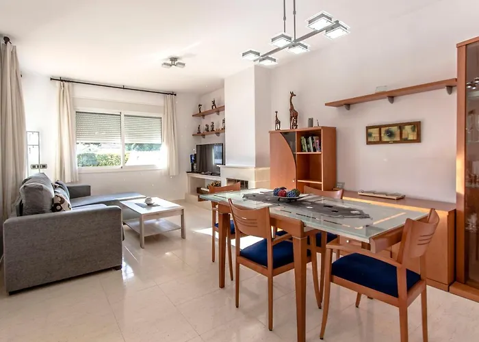 Casa Montse Barà Roda de Bará