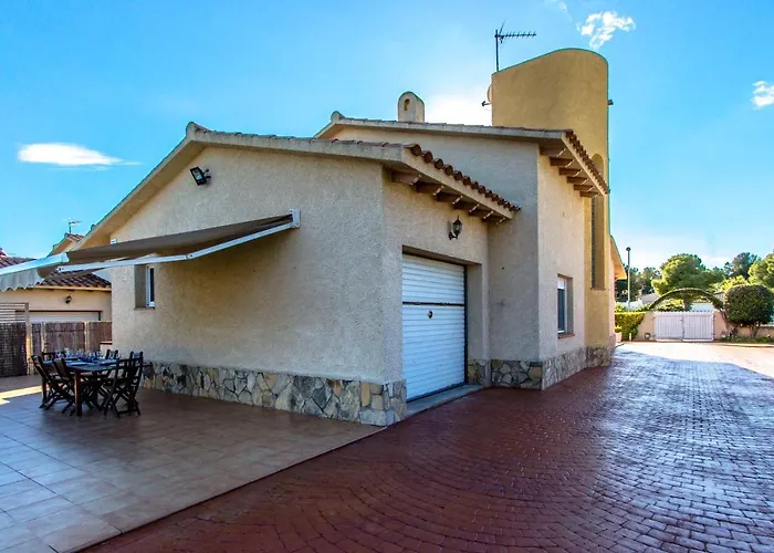 Casa Montse Barà * Roda de Bará