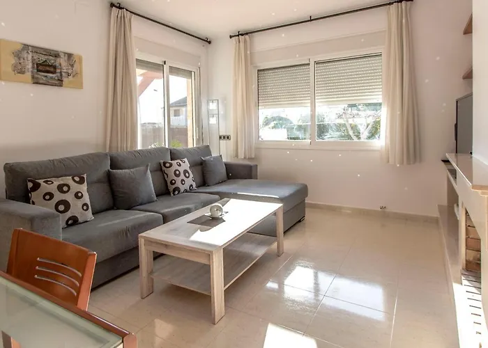 Casa Montse Barà Casa de Férias *