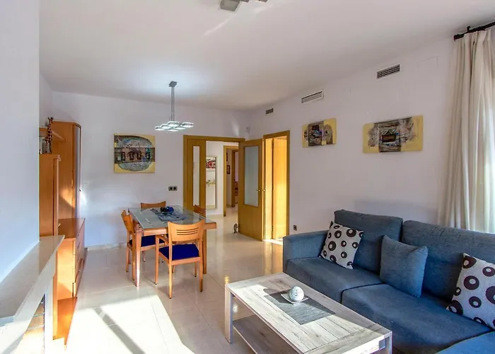 Casa Montse Barà Roda de Bará